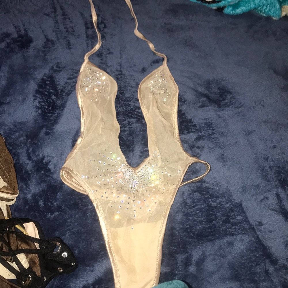 DANCEWEAR